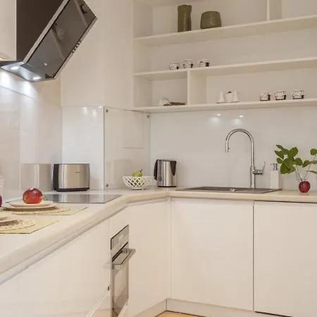 Absyntapart Krawiecka - Just In Center Rynek Breslau